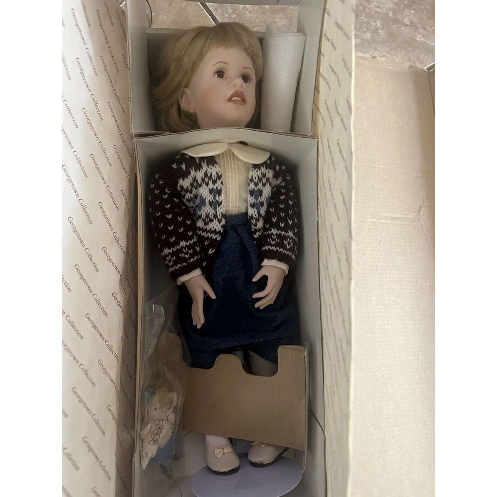 Georgetown Collection Norway Kristin by Sissel Skille New in Original box